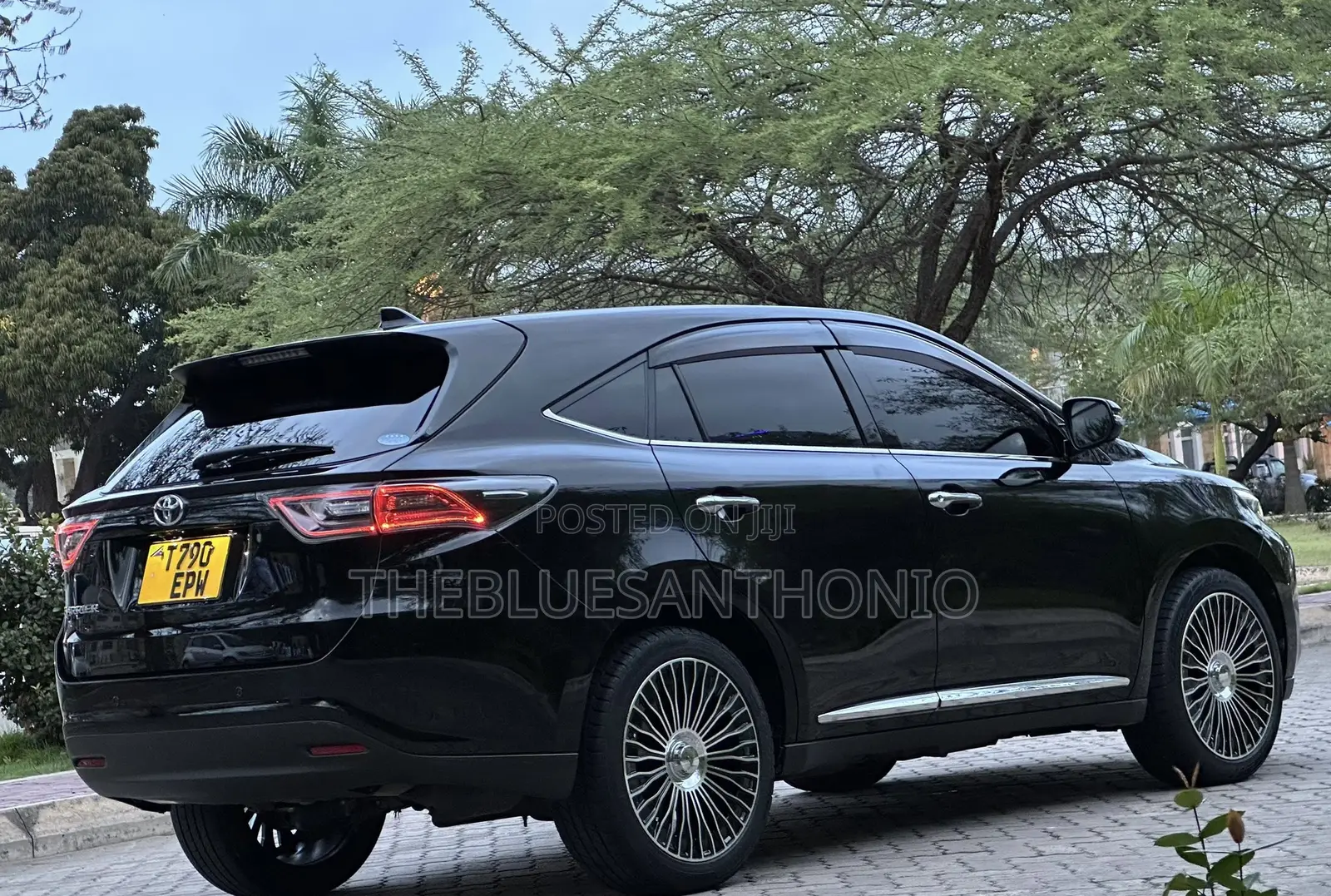 Toyota Harrier 2016 Black