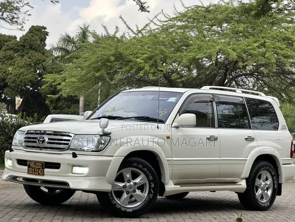 Toyota Land Cruiser 2000 Pearl
