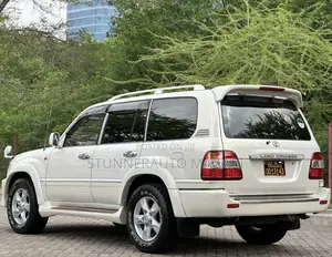 Toyota Land Cruiser 2000 Pearl