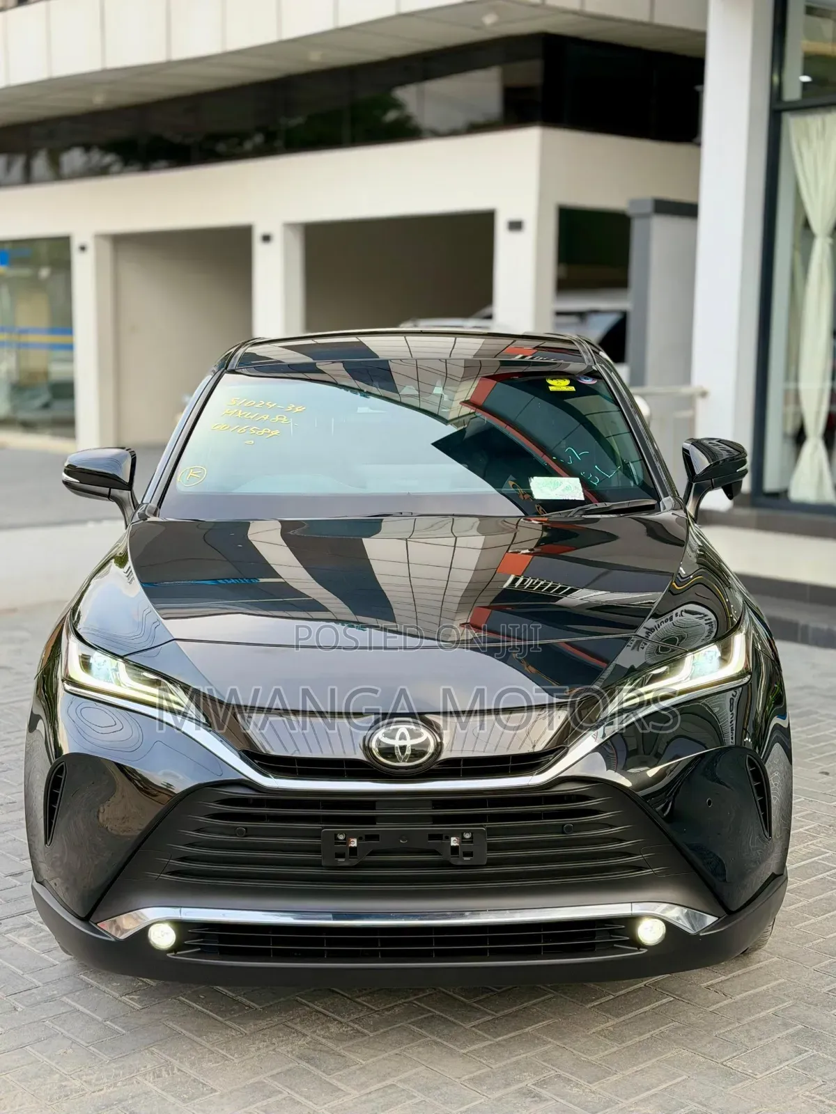 Toyota Harrier 2.0 2020 Black