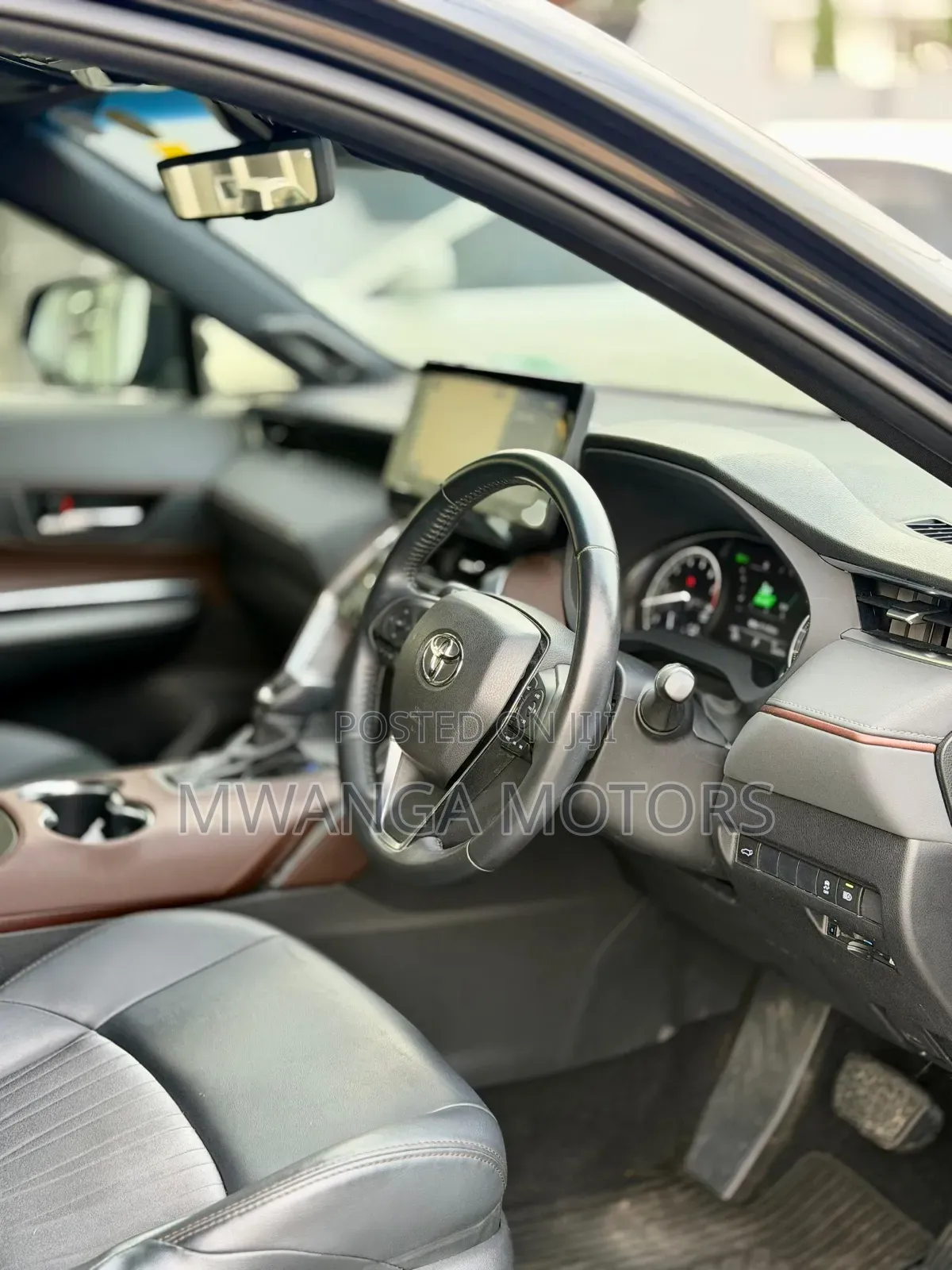 Toyota Harrier 2.0 2020 Black
