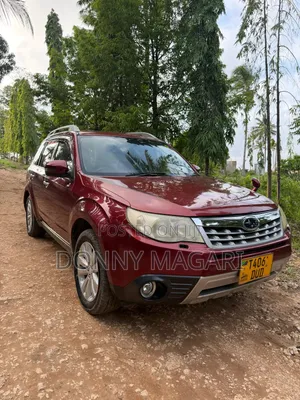 Subaru Forester 2012 Red