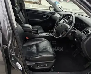 Toyota Crown 2005 Gray