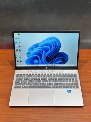 New Laptop HP 250 G10 8GB Intel Core i5 SSD 512GB
