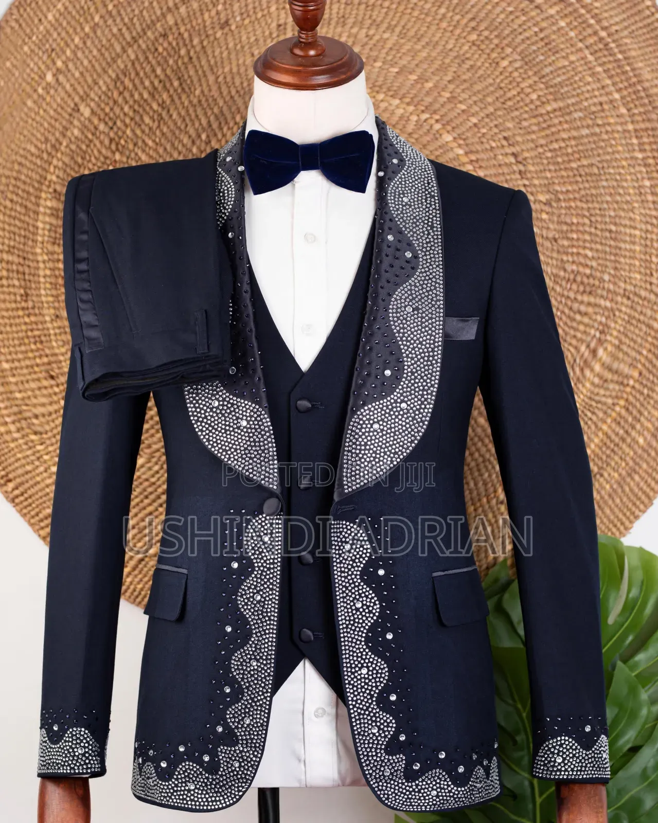 ‎Suti Ya Kitaalamu–Professional Suit