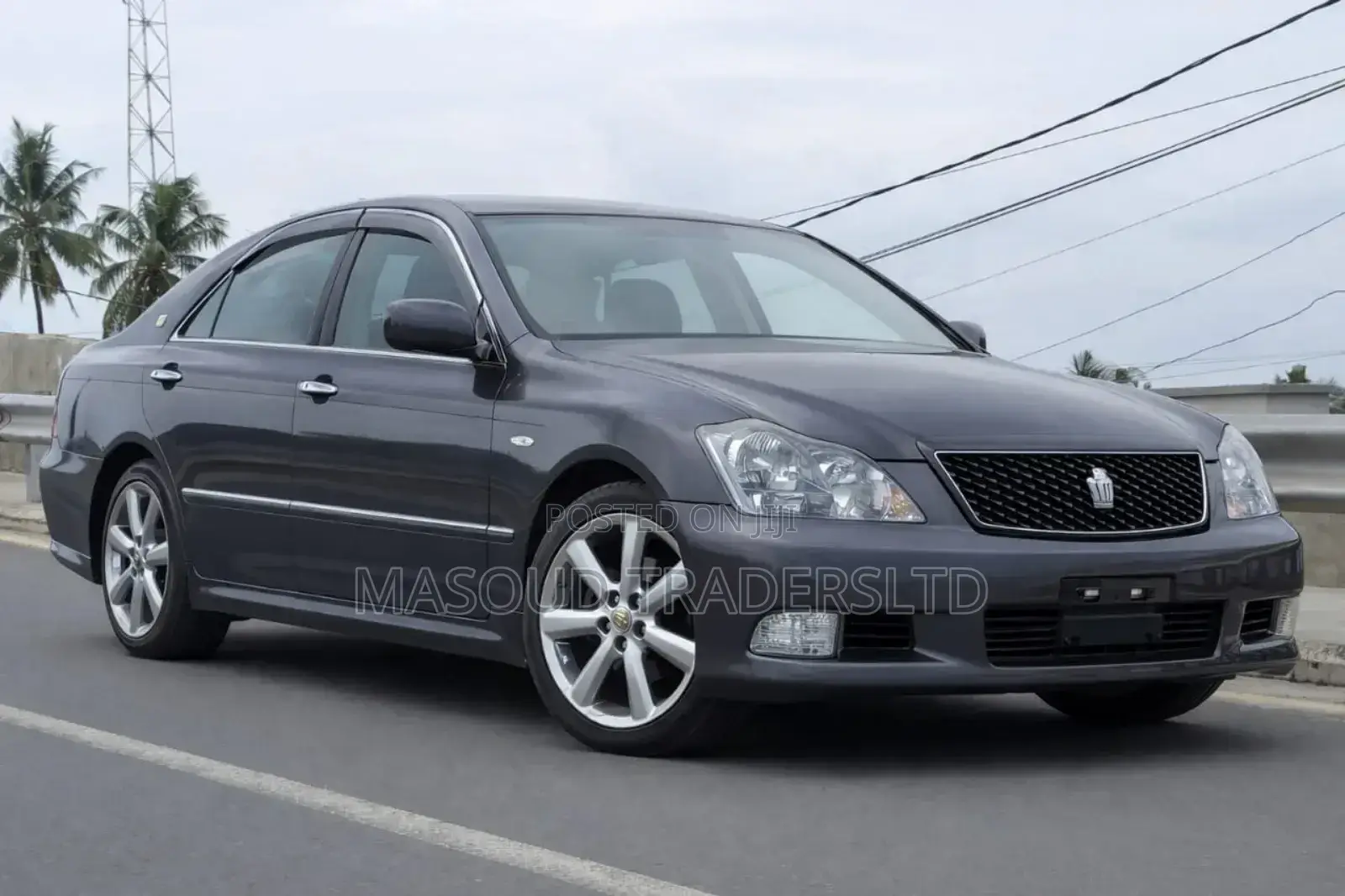 Toyota Crown 2006 Gray