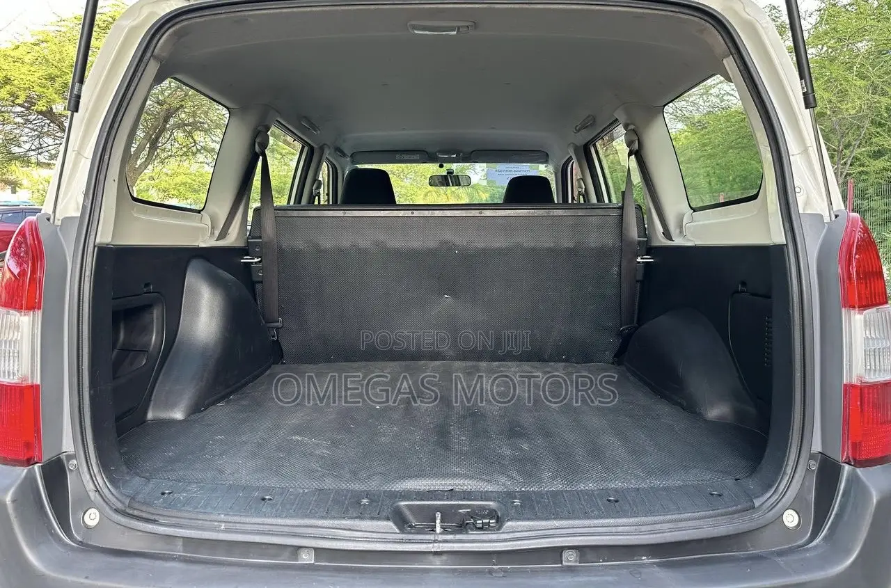 Toyota Probox 1.5 DX 4WD 2015 Pearl