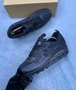 Quality Sneakers Available Karibuni Sanaa