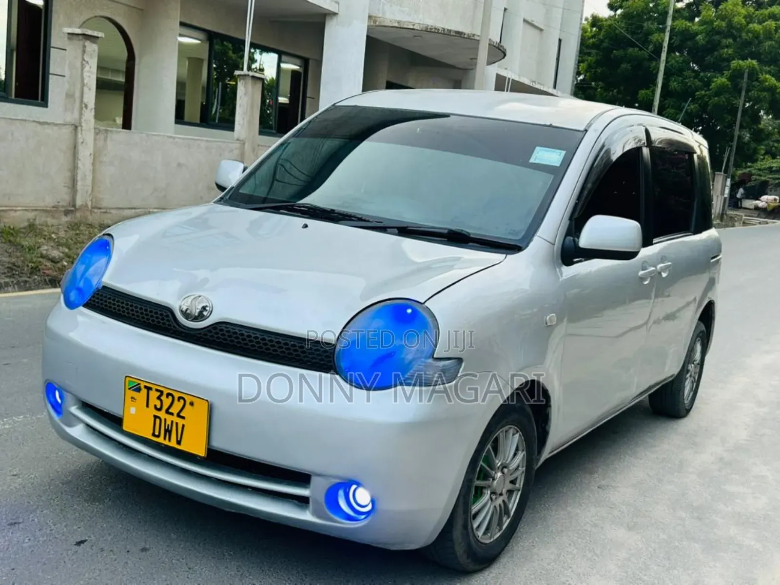 Toyota Sienta 1.5 AWD 2005 Silver