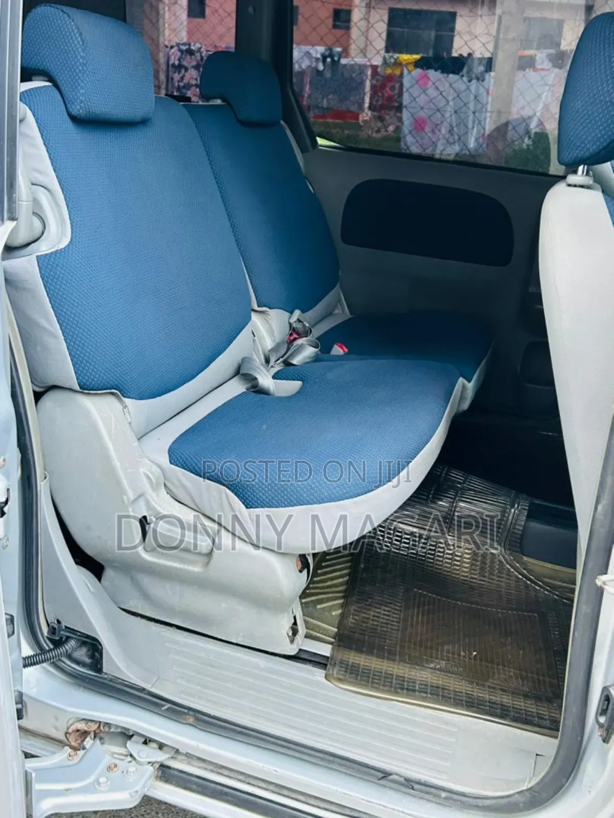 Toyota Sienta 1.5 AWD 2005 Silver