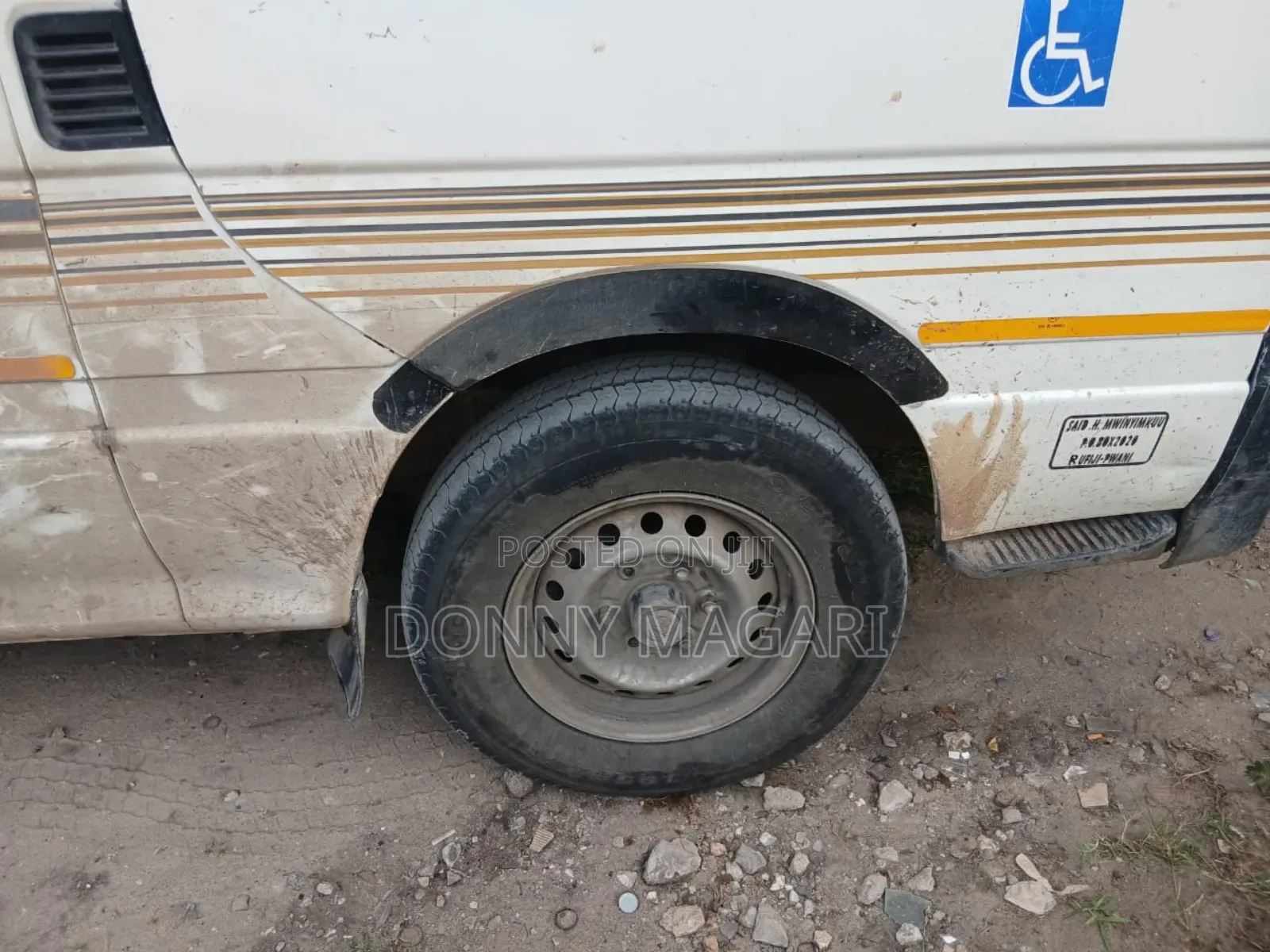 Toyota HiAce 2002 White