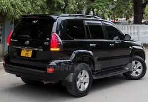 Toyota Land Cruiser Prado 2006 Black