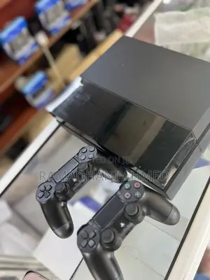 Play Station 4