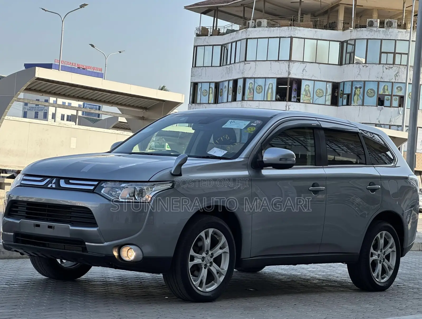 Mitsubishi Outlander 2012 Gray