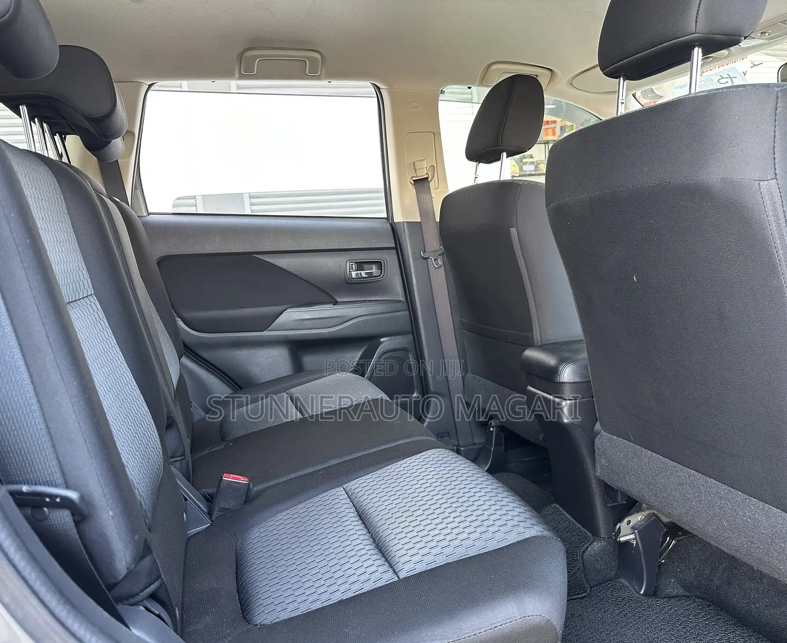 Mitsubishi Outlander 2012 Gray