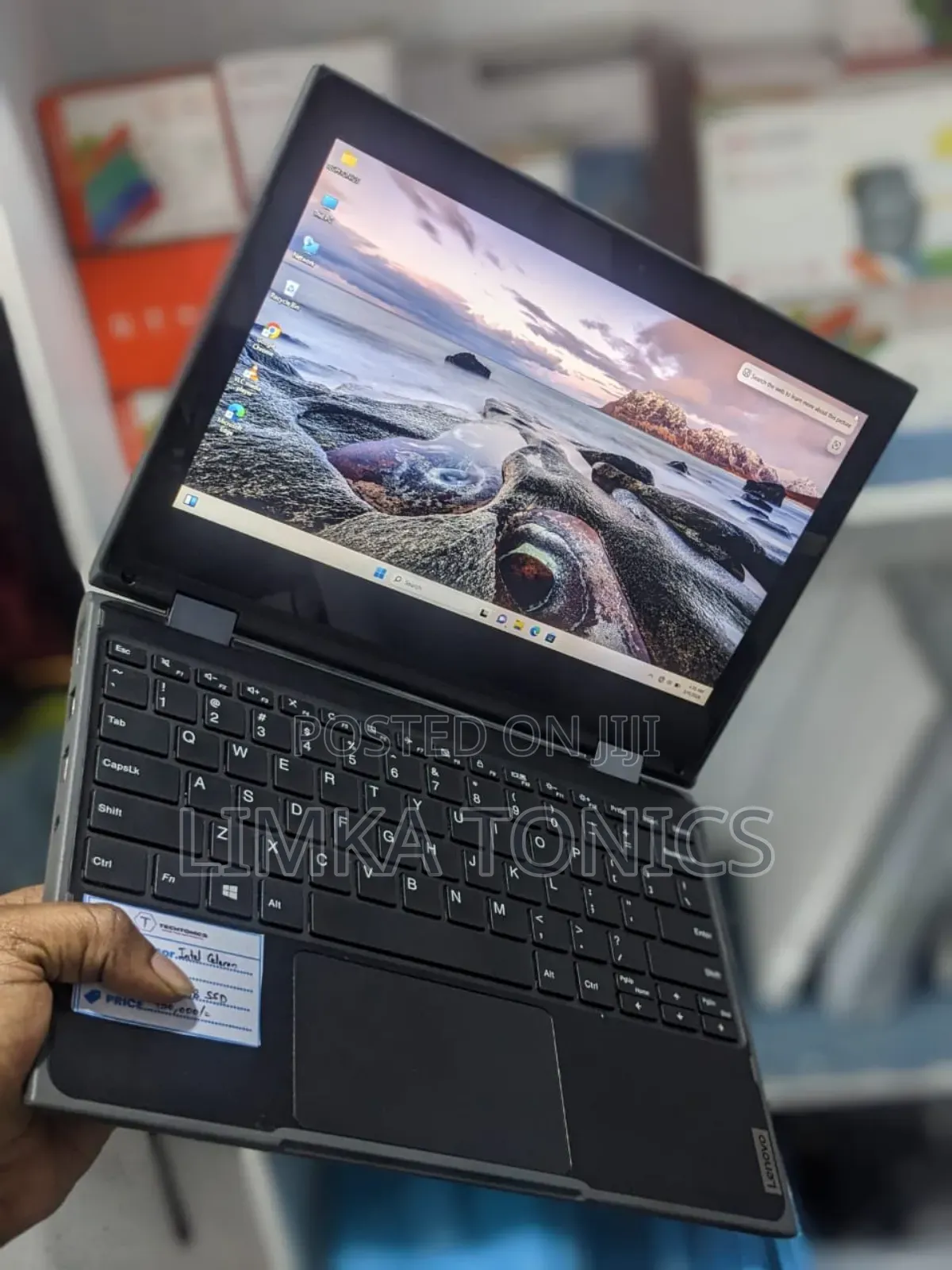 Laptop Lenovo 300e 4GB Intel Celeron SSD 160GB
