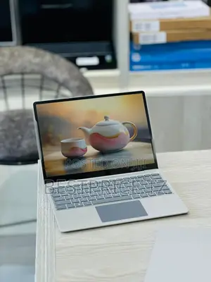 Laptop Microsoft Surface Go 16GB Intel Core i5 SSD 256GB