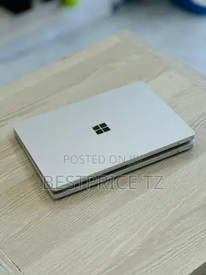 Laptop Microsoft Surface Go 16GB Intel Core i5 SSD 256GB