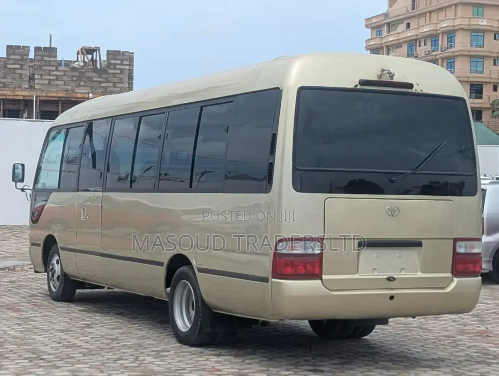Toyota Coaster 2004 Gold