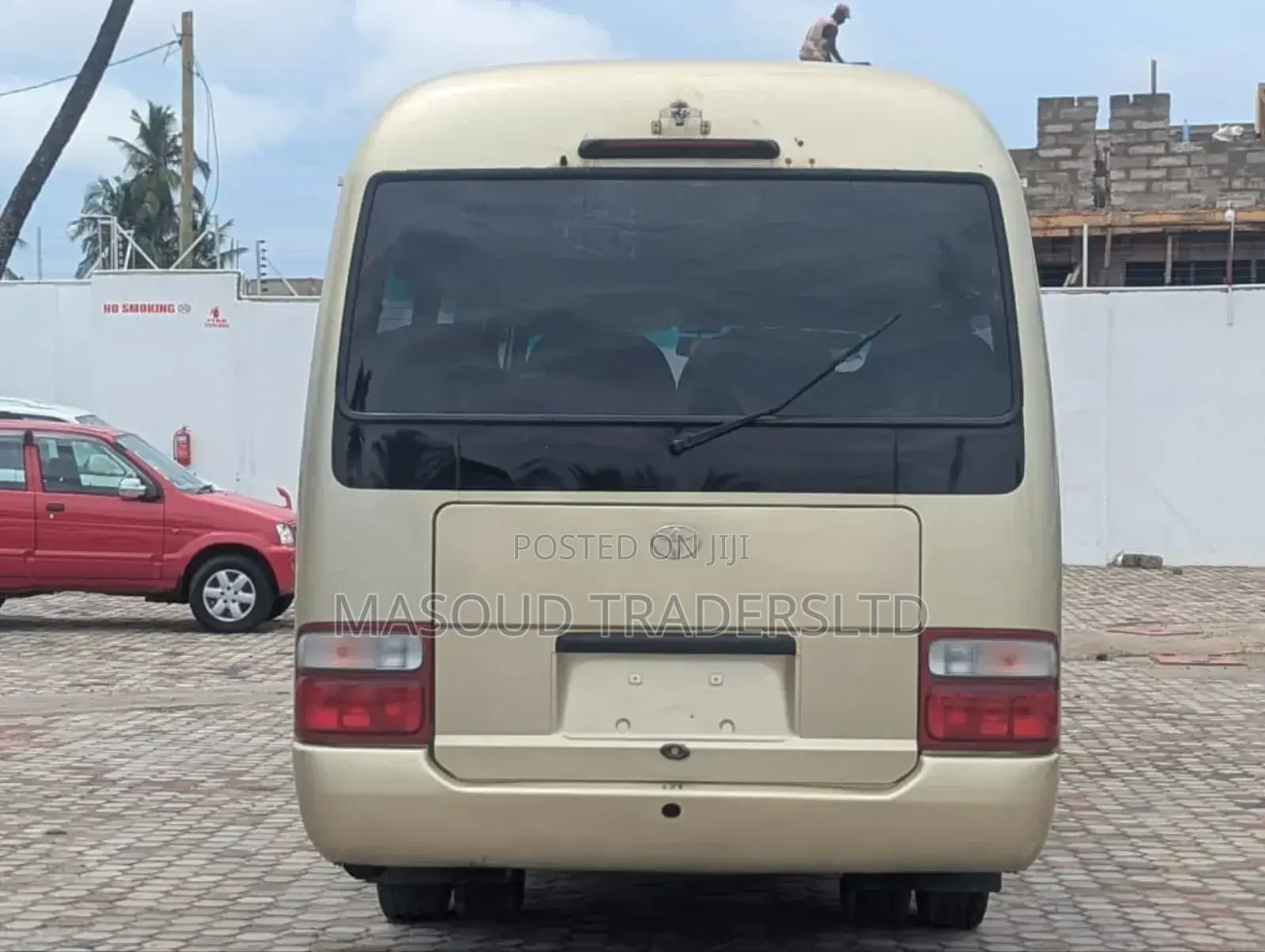 Toyota Coaster 2004 Gold