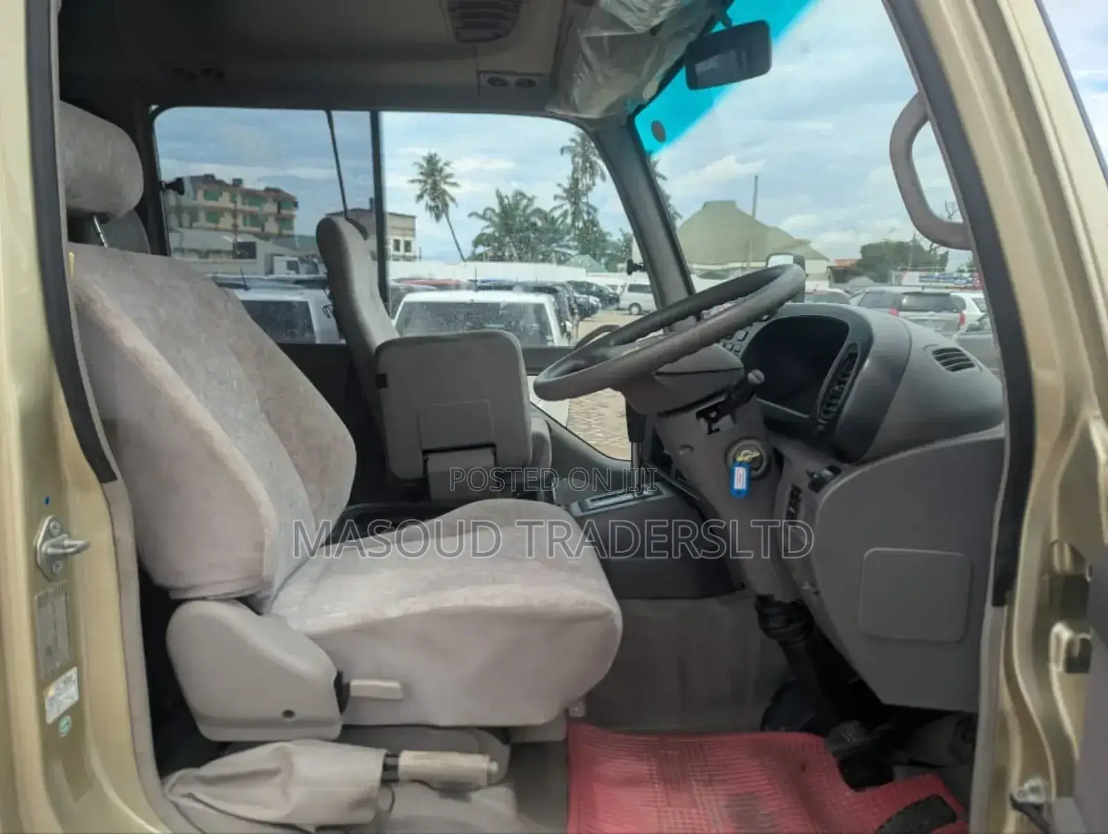 Toyota Coaster 2004 Gold