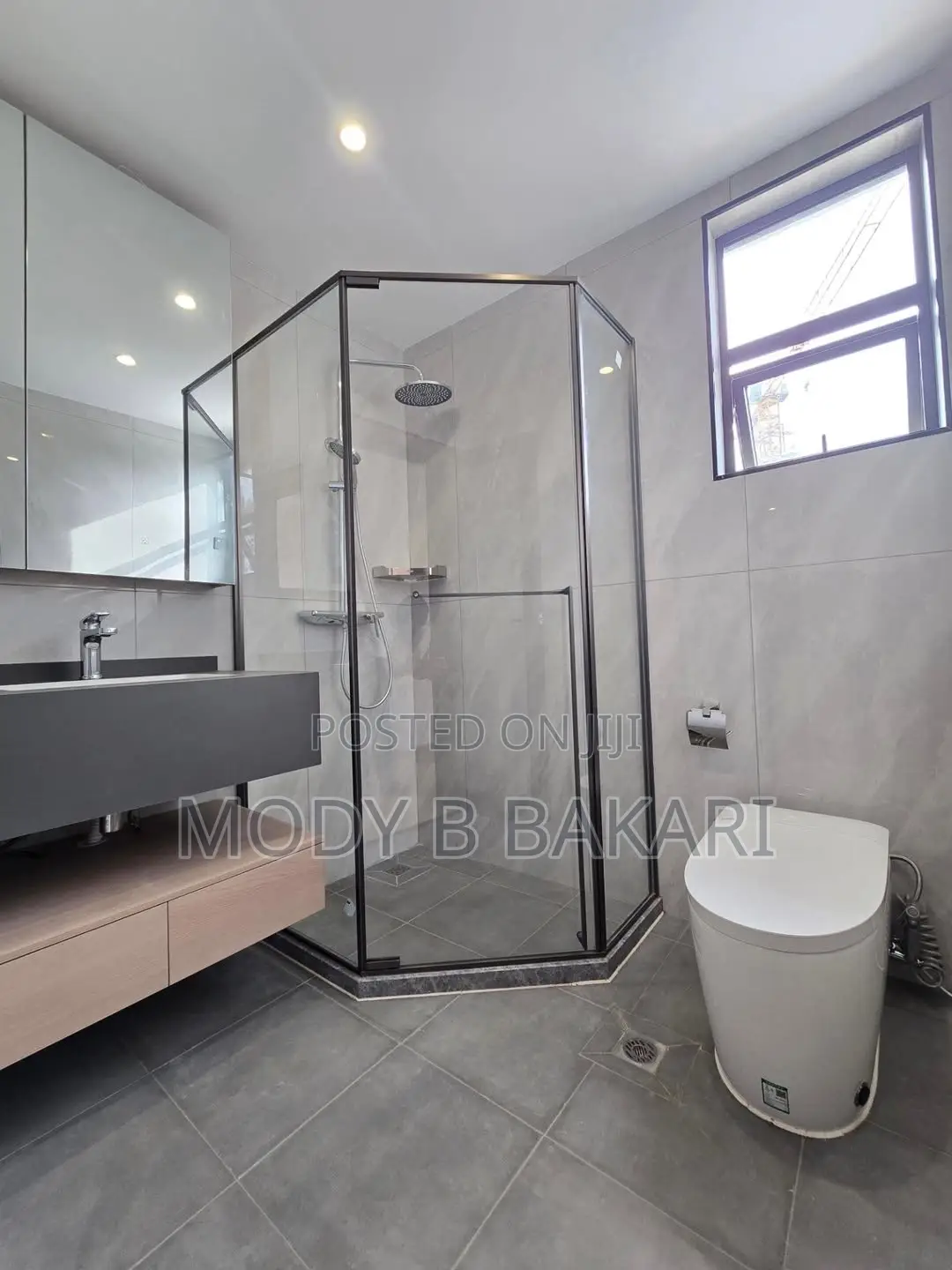 Furnished 3bdrm Apartment in Msasani for sale