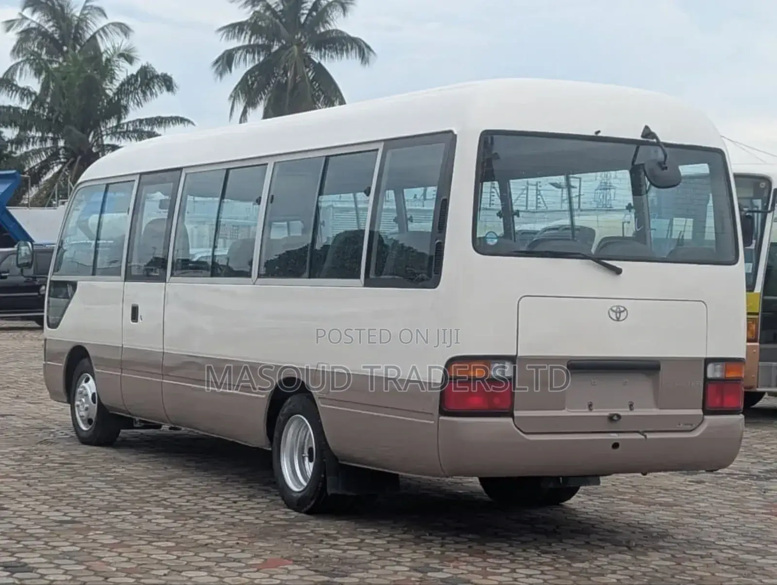 Toyota Coaster 2004
