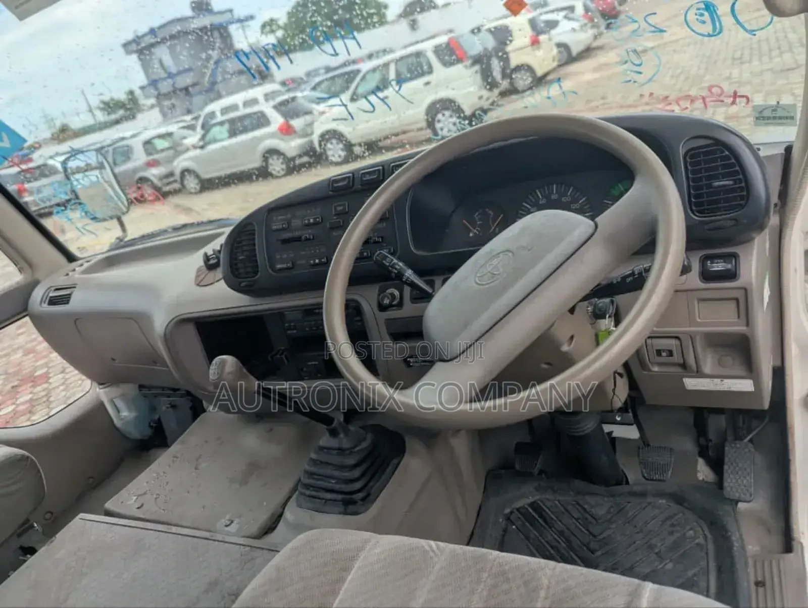 Toyota Coaster 2004