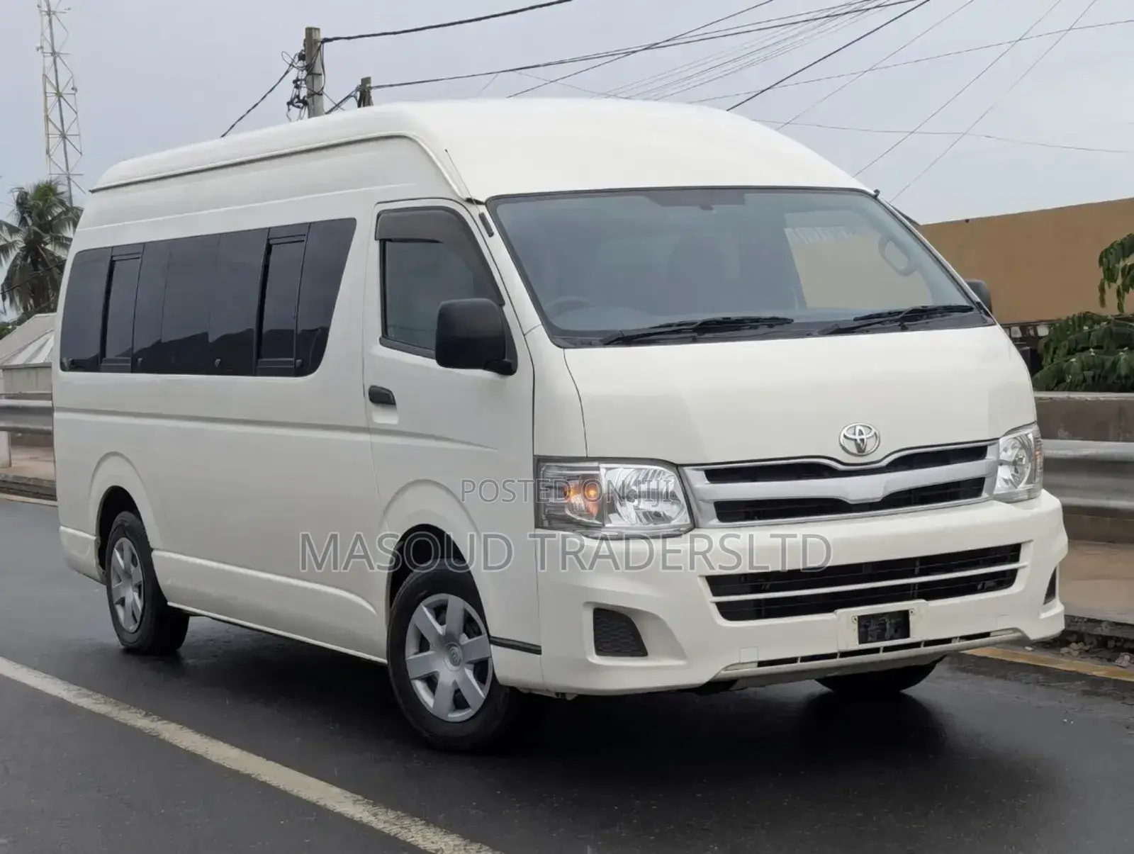Toyota HiAce 2012 White