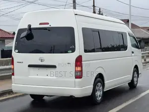 Toyota HiAce 2012 White