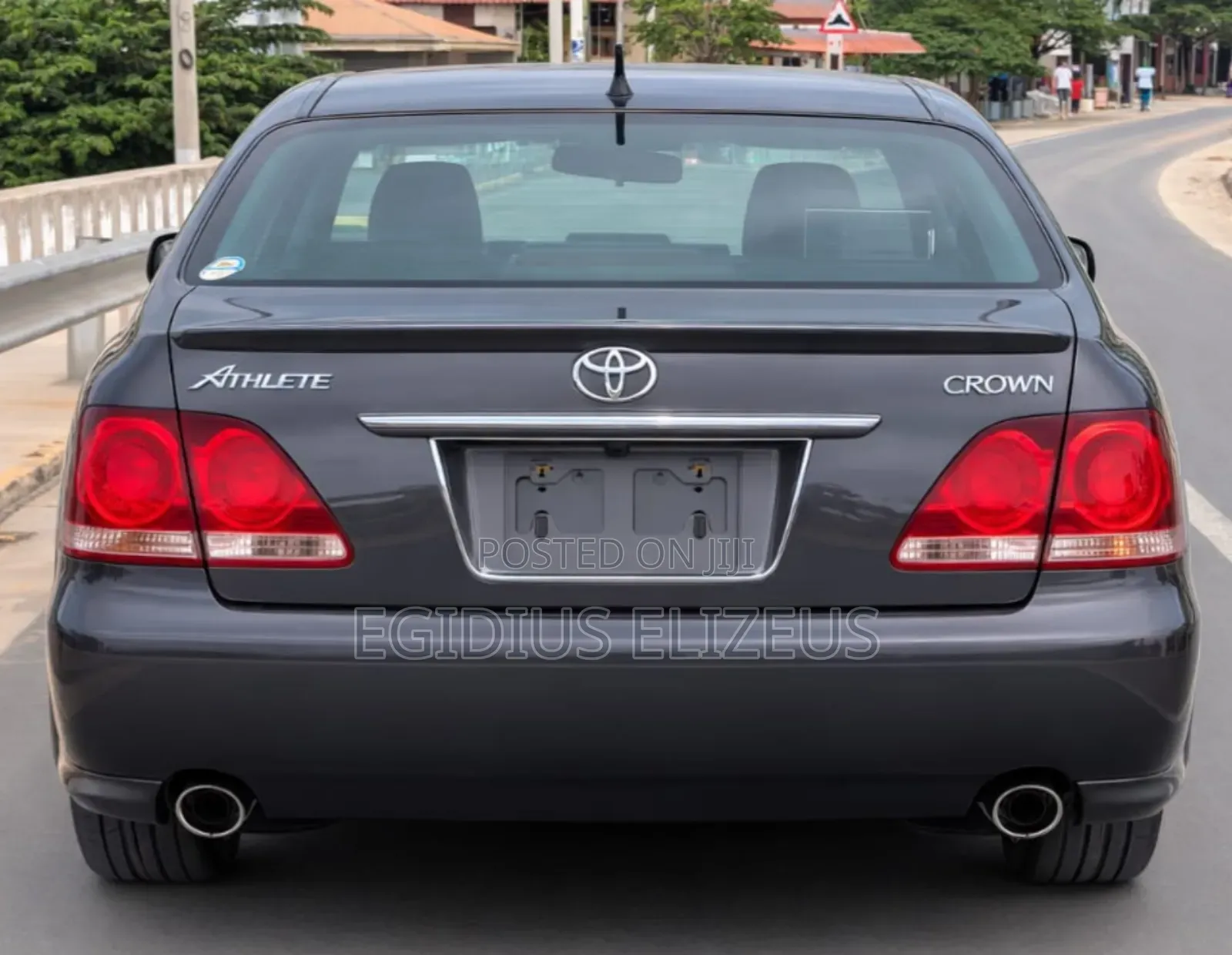 Toyota Crown Royale 2005 Gray