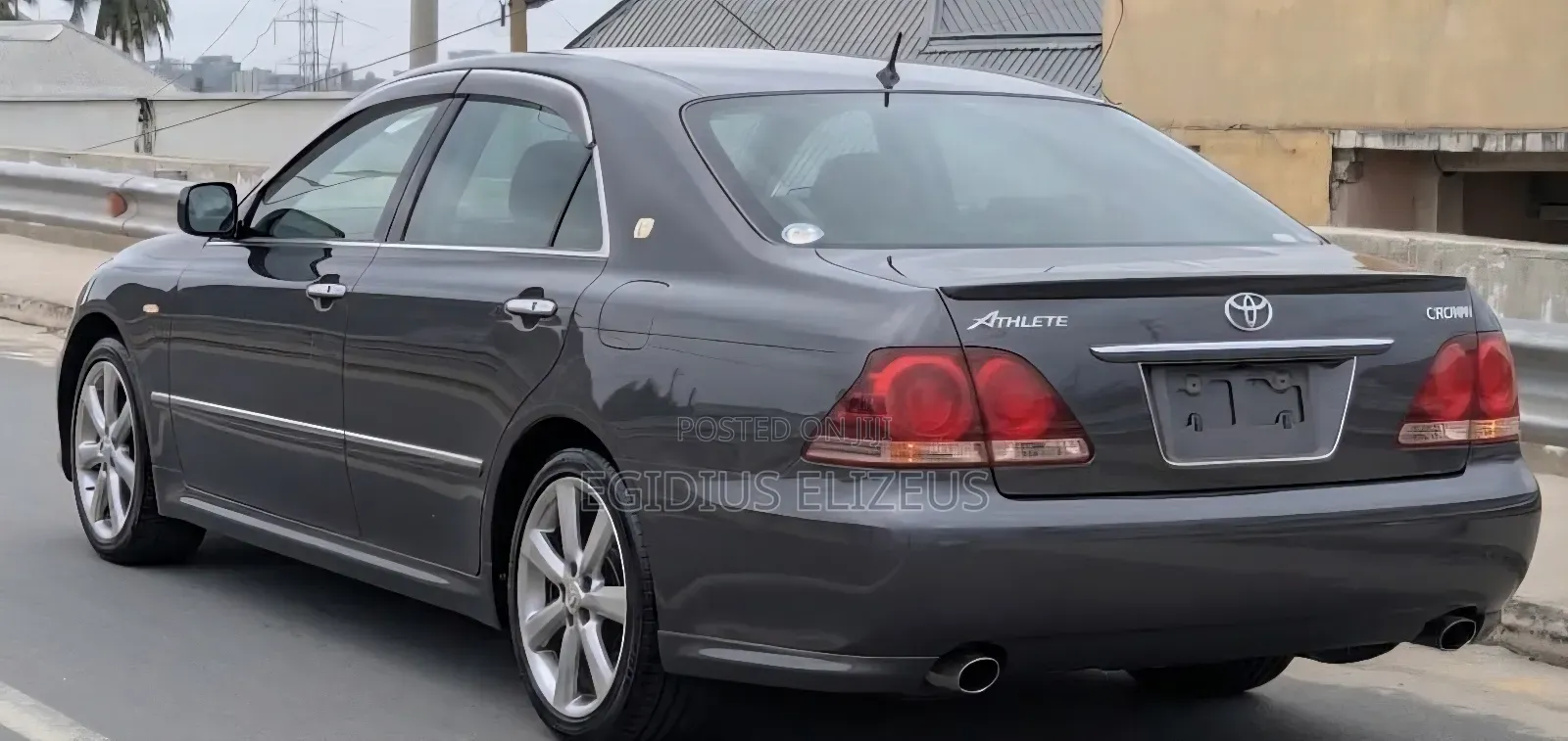 Toyota Crown Royale 2005 Gray