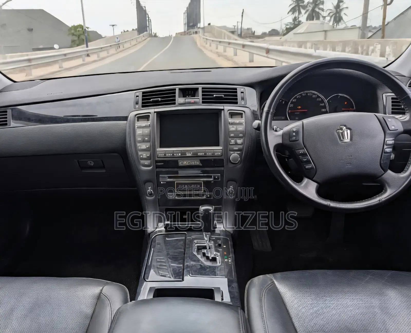 Toyota Crown Royale 2005 Gray