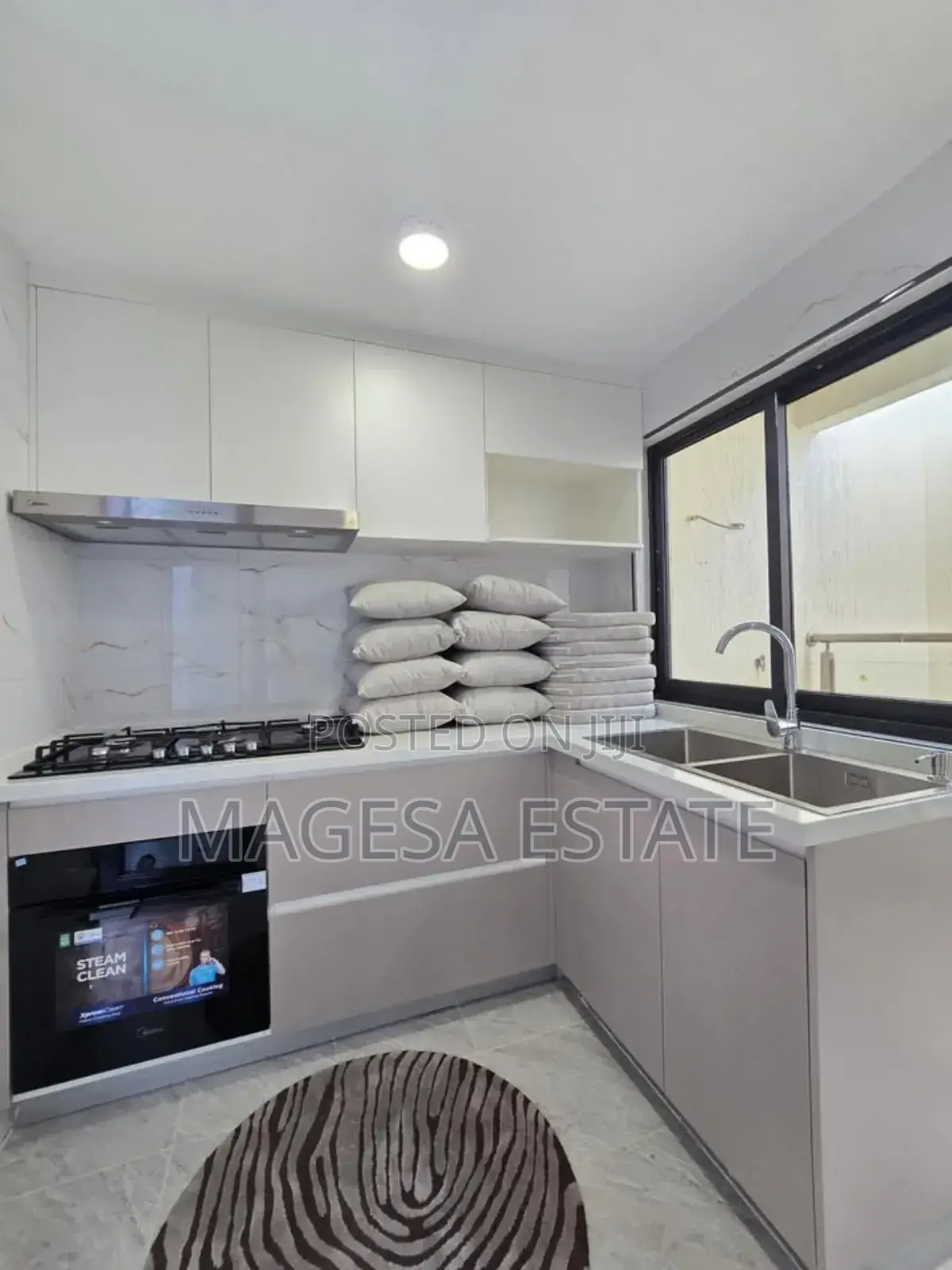 Furnished 3bdrm Apartment in Msasani for sale
