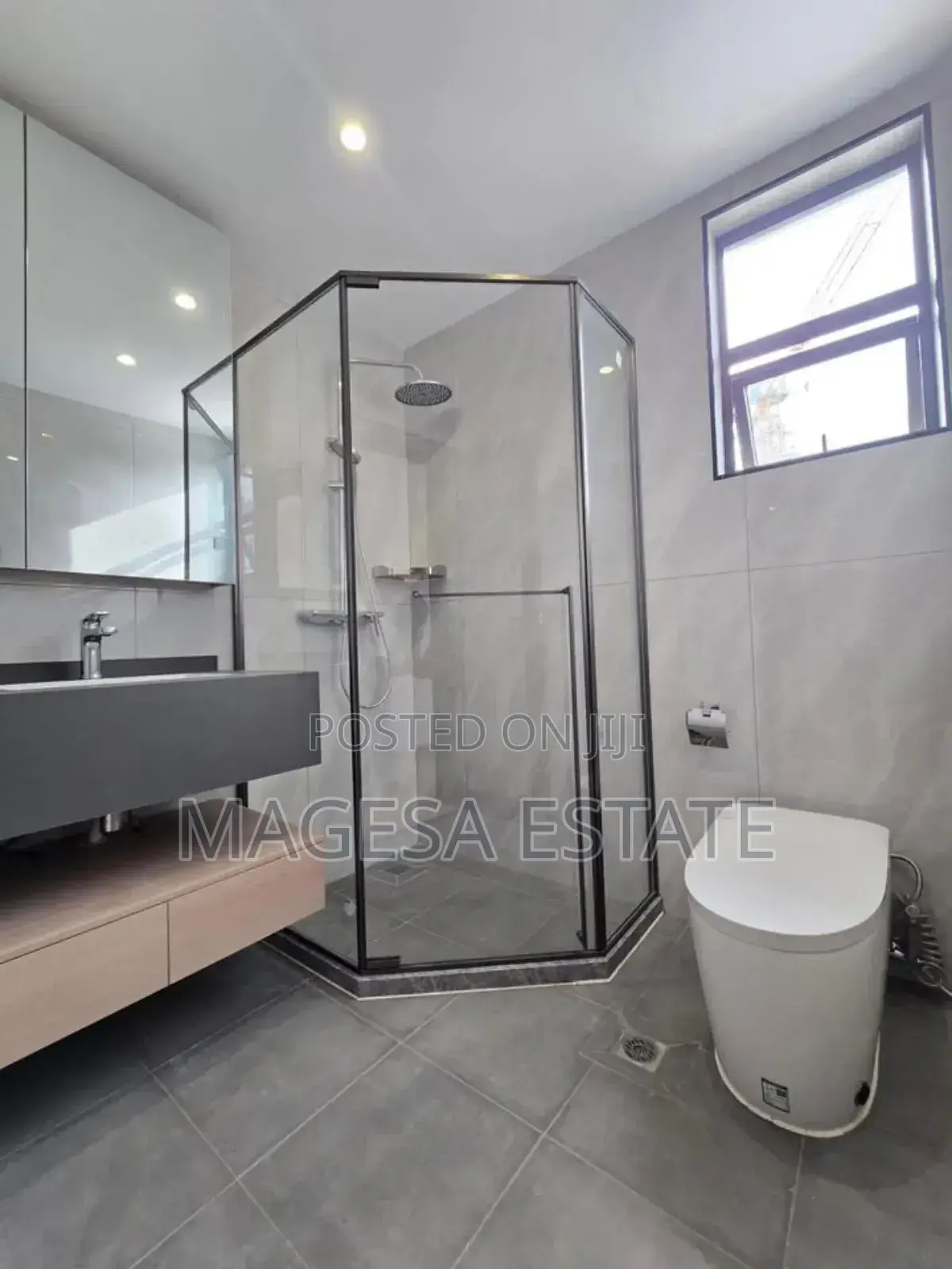 Furnished 3bdrm Apartment in Msasani for sale