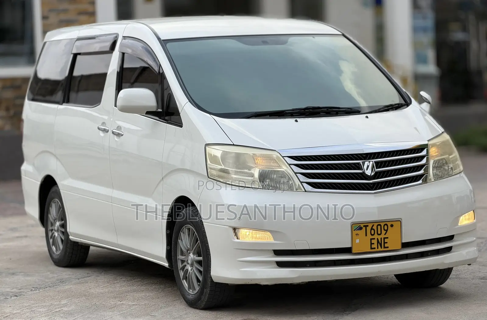 Toyota Alphard 2006 White