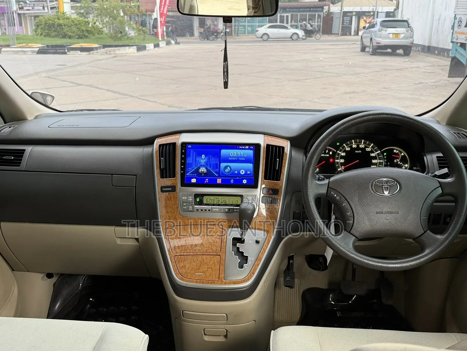 Toyota Alphard 2006 White