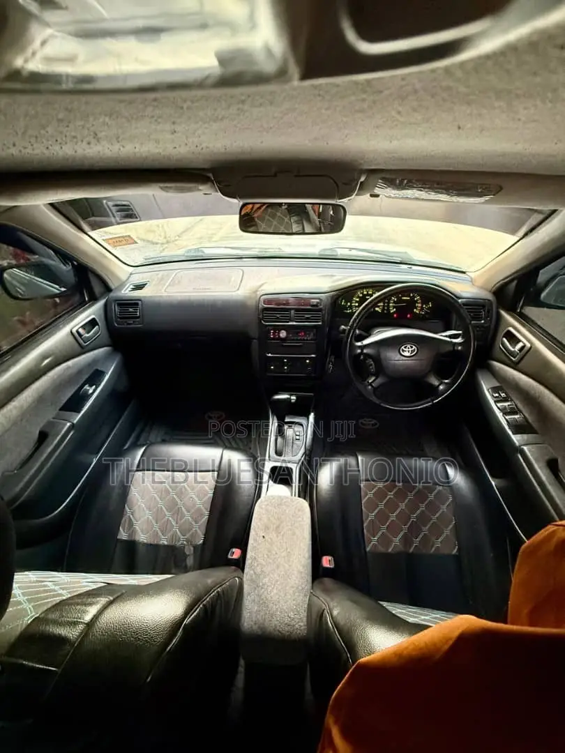 Toyota Carina 2001 Silver