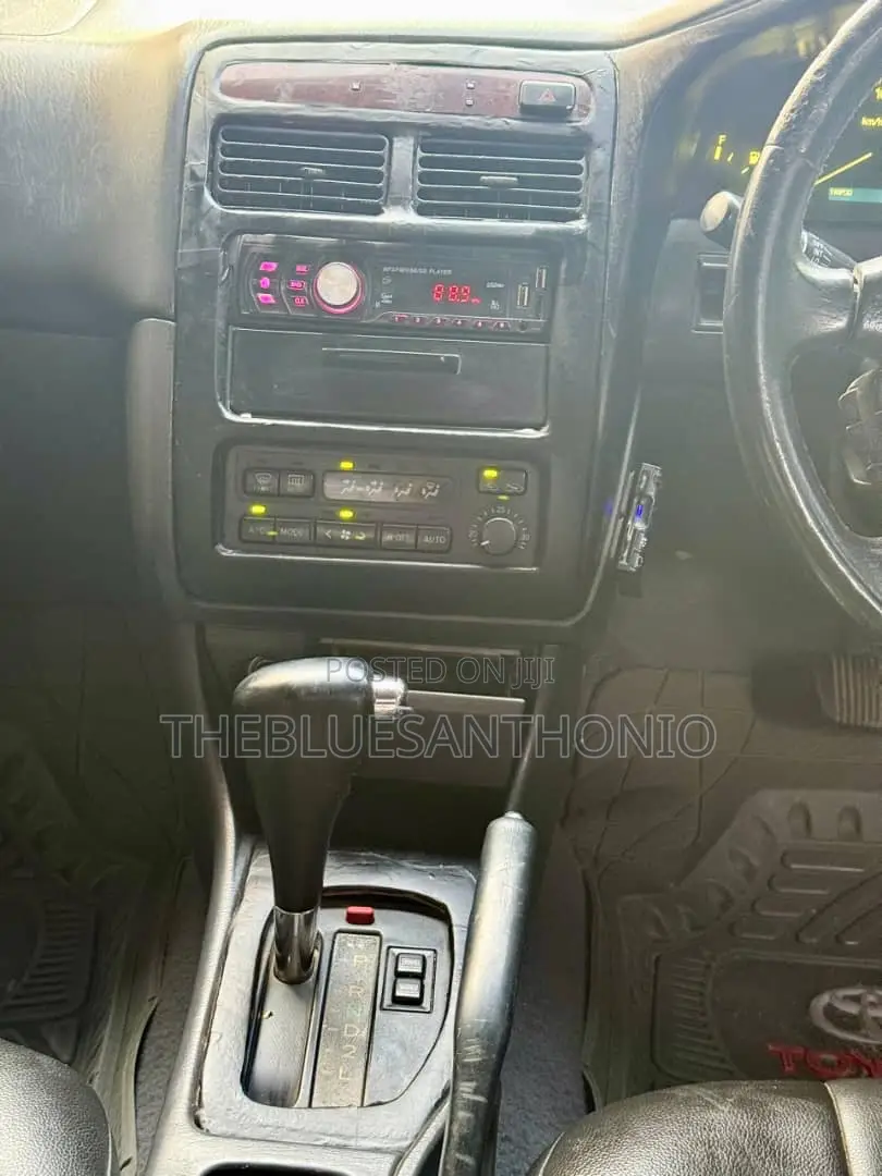 Toyota Carina 2001 Silver