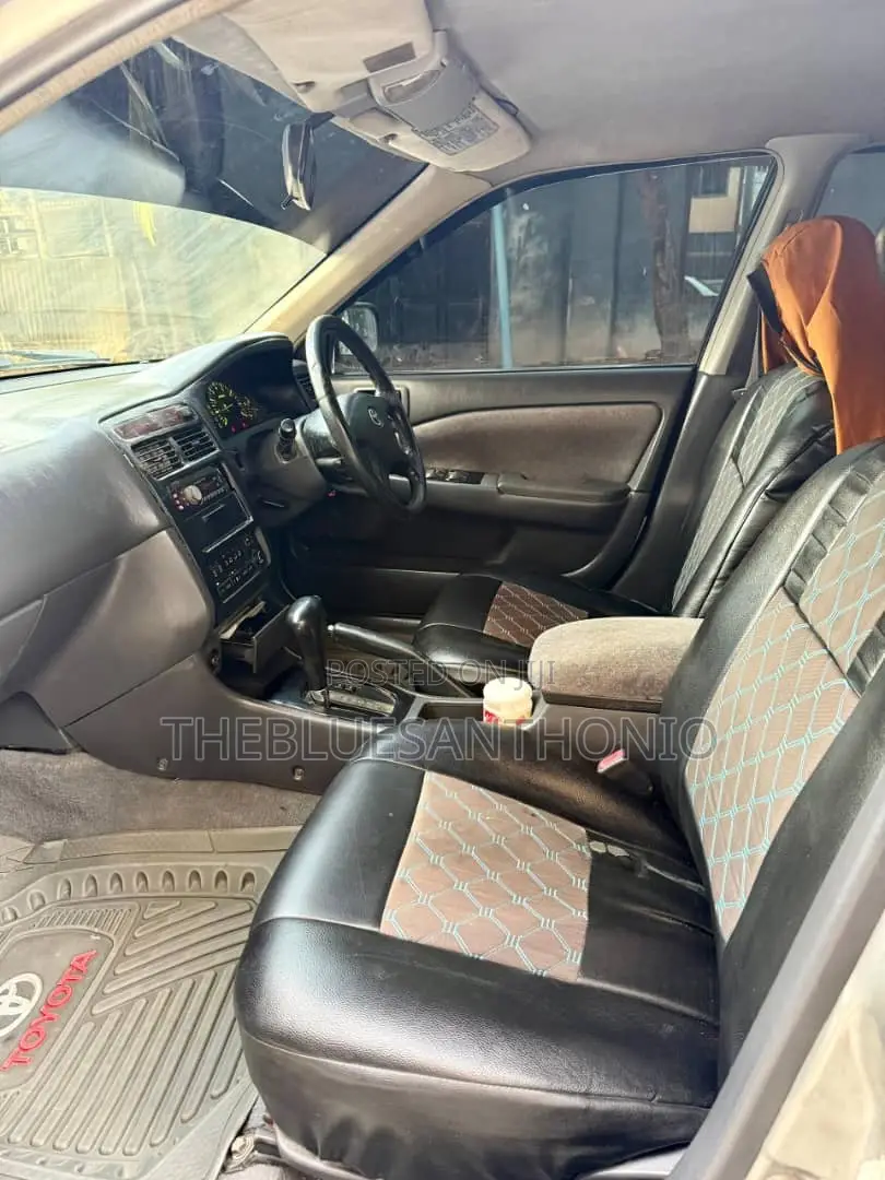 Toyota Carina 2001 Silver