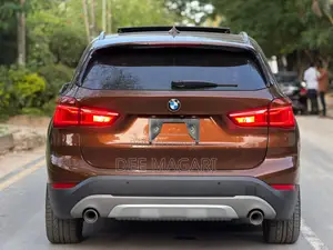 BMW X1 2015 Brown