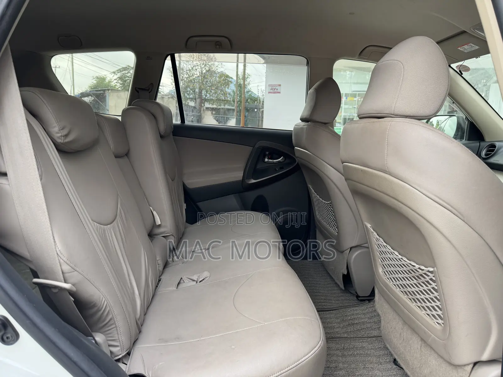 Toyota Vanguard 2009 White