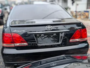 Toyota Crown 2006 Black