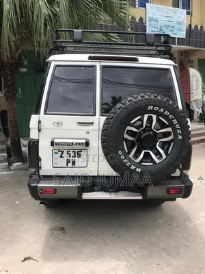 Toyota Land Cruiser 76 Series 2011 White