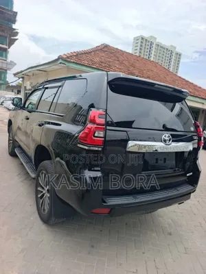 Toyota Land Cruiser Prado 2018 Black