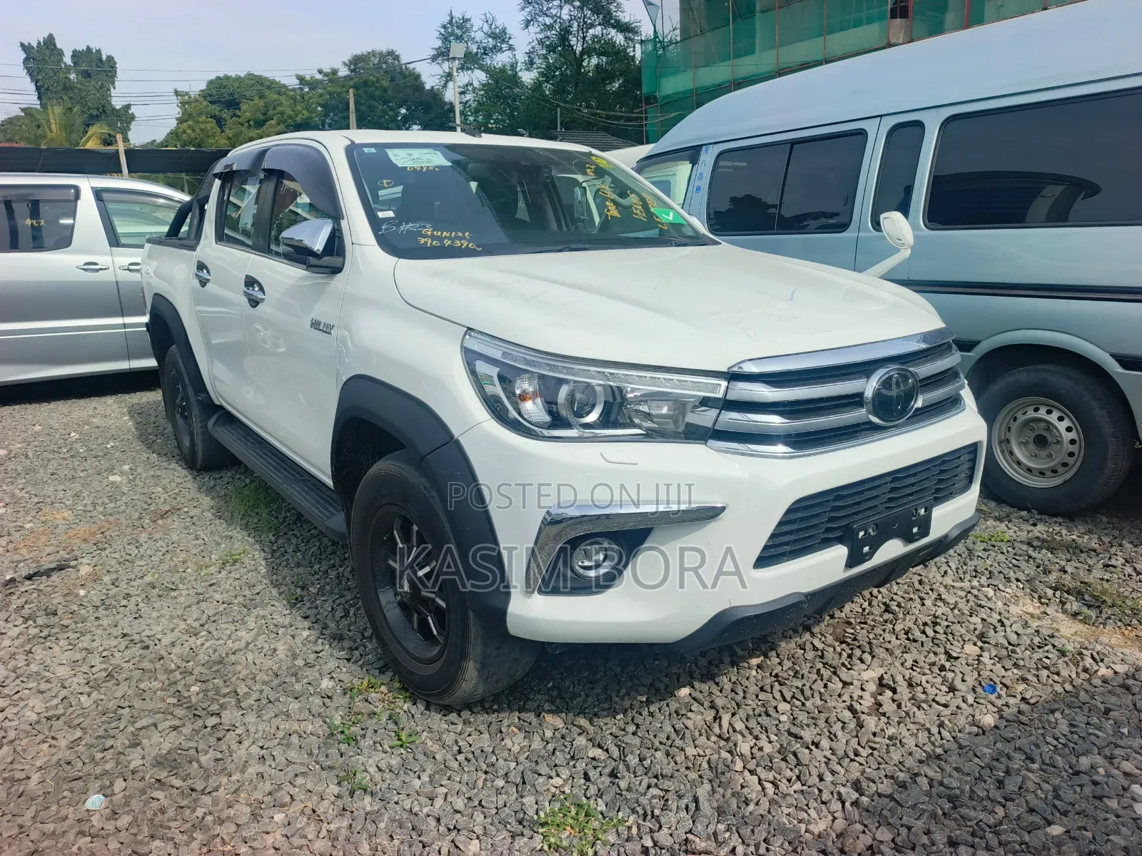 Toyota Hilux 2020 White