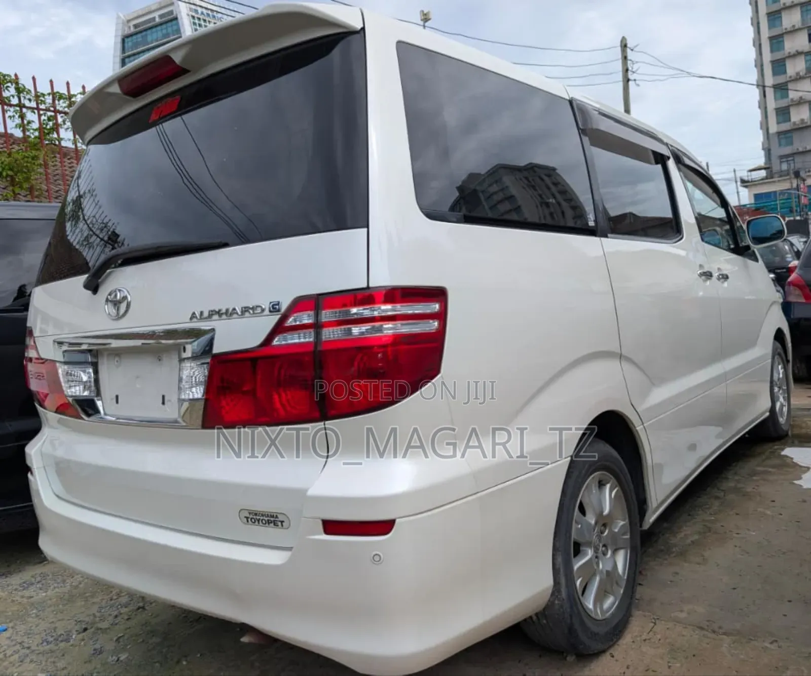 Toyota Alphard 2005 White