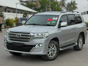 Toyota Land Cruiser 2018 Silver
