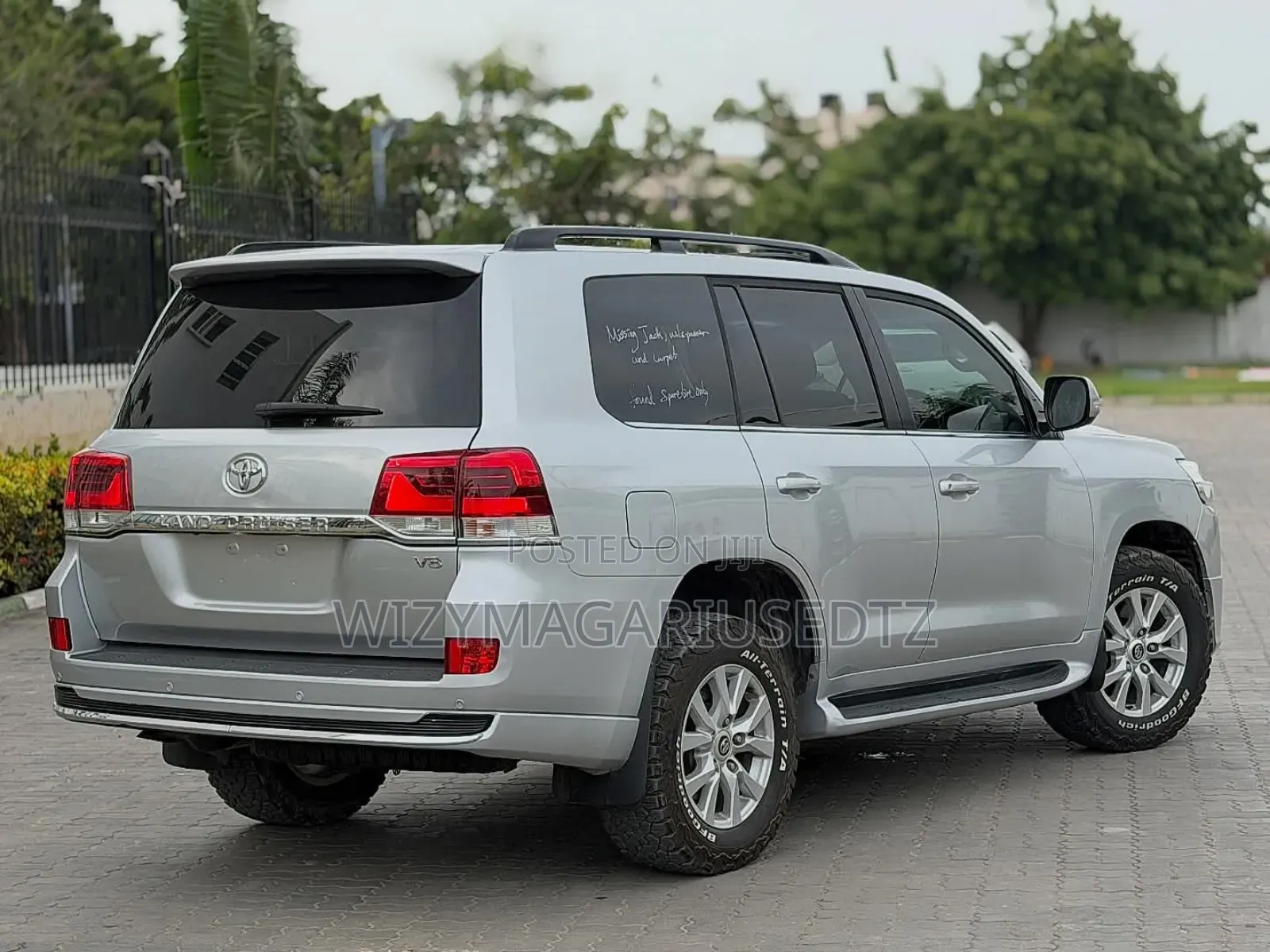 Toyota Land Cruiser 2018 Silver
