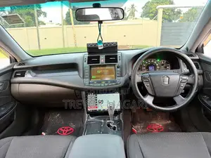 Toyota Crown 2009 Black